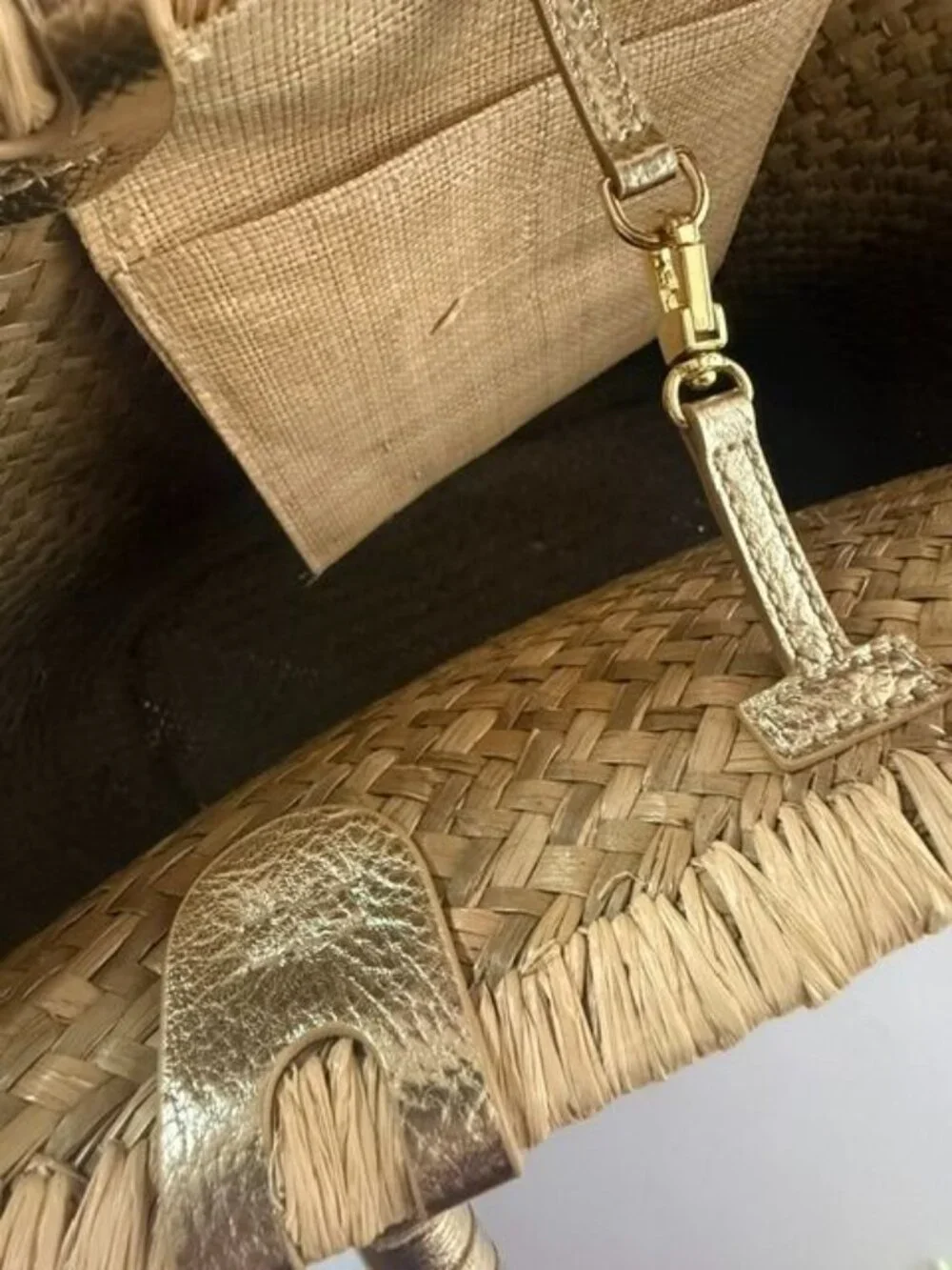 Lilly Pulitzer RIVIERA Woven Straw Tote Bag Rolled Gold Handles & Tassel Charm - Picture 7 of 12